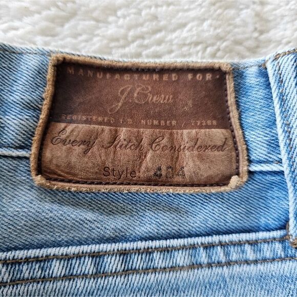 J. Crew Men's Blue Jeans Style 484 31x30 Distressed. - Picture 6 of 8